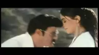 ٢ قبلة فرنسية رطبة تؤدي إلى فعل الحلق العميق