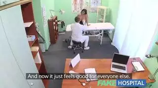 وصفة للشغف: إباحية في غرفة المريض