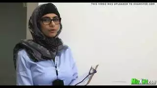 مقطع إباحي مجاني: التوسل لجنس خشن عبر الهاتف