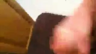 اليوم الأول في الشقة الجديدة ينتهي بوضع المقص والنشوة