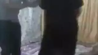 فيلم سكس عراقي إكس إكس إكس: جلسة ويب كام جماعي مجنونة