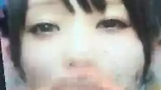 الخنثى كبيرة الثدي ليزا تمص قضيباً وتتلقى أحمالاً متعددة