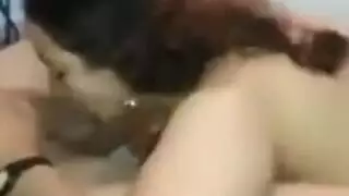 شريط سكس مصري إكس إكس إكس: جلسة نيك قاسية مع عاهرة جامحة