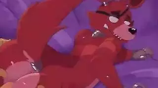 ممرضة شقراة