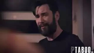 جنس في البرية: جيانا في علاقة ثلاثية وتنتهي ببلع السائل المنوي