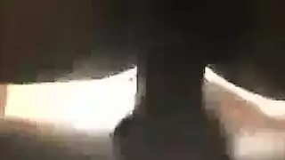 ٢ ست عاهرات يتم تمديدهن في علاقة جنسية جماعية صريحة