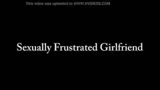 أقدام النايلون وصنم البانتي: عبادة استمناء بورن