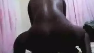 تدليك بريء يتحول إلى نكاح قوي من معالجها