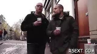عاهرات عالميات في جنس شرجي عنيف