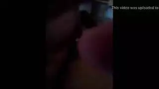 نقاب تعرض صدرها قديم وعليها الدوره الشهريه