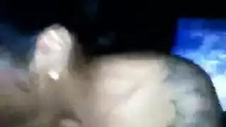 قضيب المدلك الكبير يمط فرج ميليسا م خلال جلسة مثيرة